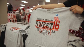 March Madness 2023: Mattress Mack pays for buses taking UH students to cheer on Coogs at Sweet 16