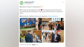 Houston Hobby Airport hosts first ever wedding