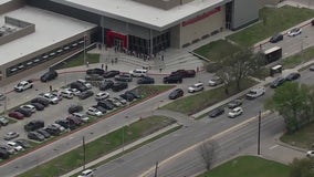 Bellaire High School on lockdown after reported criminal trespassing, alleged gun on campus