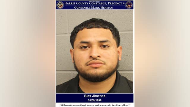 Man charged after crash on Becker Road in Harris County; 2 injured