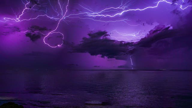 Houston Weather: Thunderstorm safety tips from National Weather Service