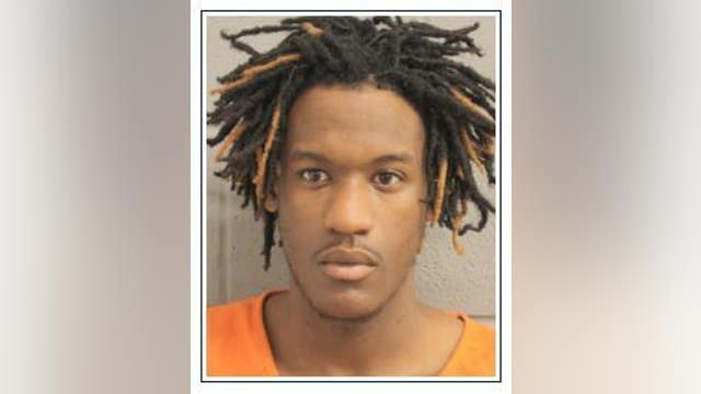 Houston hostage situation suspect, 17, charged with aggravated kidnapping