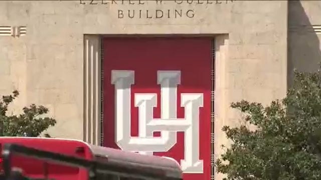 Armed robbery reported on UH campus, suspect demanded CashApp transaction