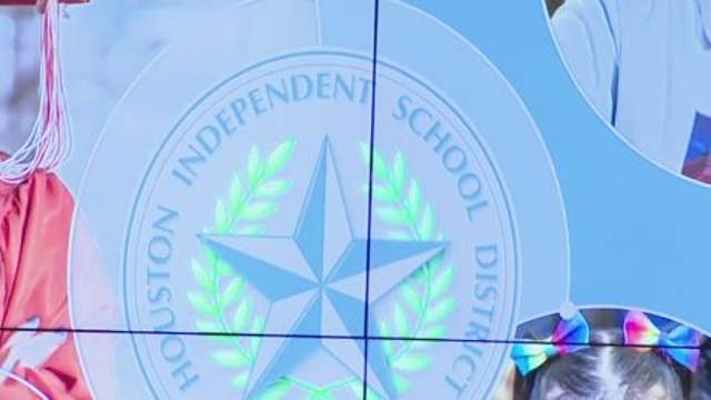 Leaders gather to discuss looming HISD takeover with community members