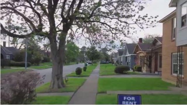 Riverside residents concerned about proposed conservation district ordinance