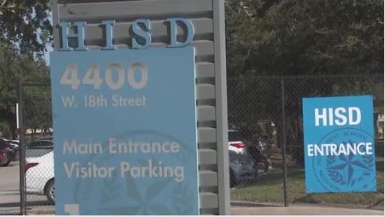 Houston ISD offering new no cost pathway for aspiring educators to