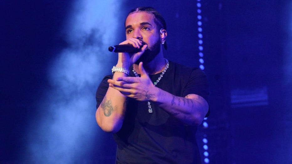 Rapper Drake sets intimate Houston date