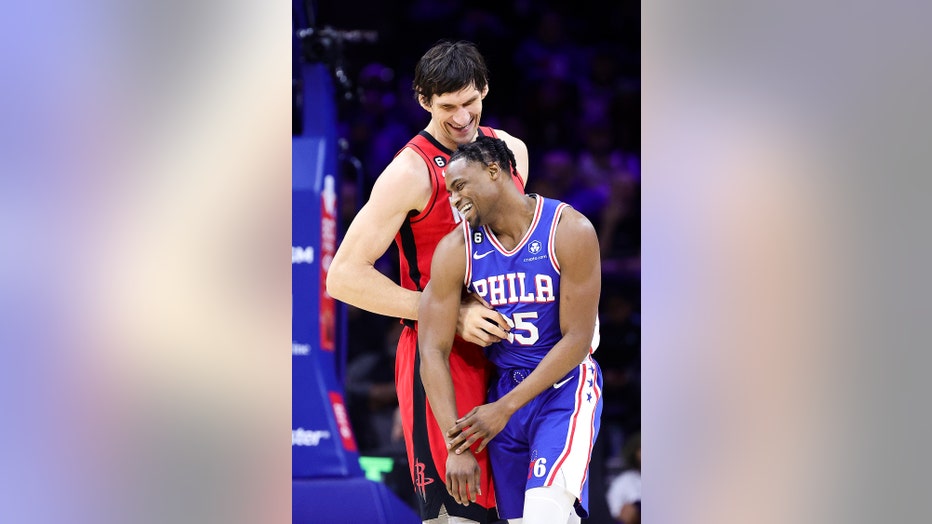 NBA's most likable player, Boban Marjanovic joins in on March Madness meme