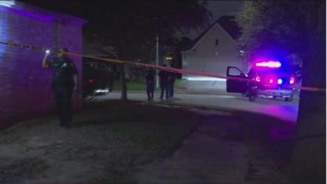 Houston shooting: 17-year-old shot in Greenspoint neighborhood, residents call for gunman's arrest