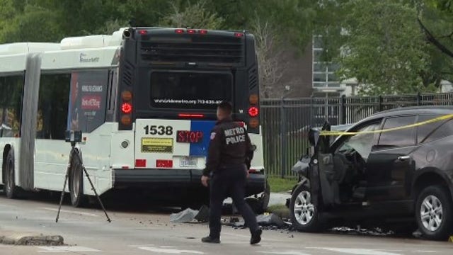 Fatal METRO bus accident in southwest Houston, 1 woman dead reports say