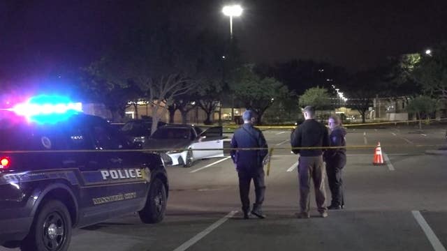 Body found inside car at Missouri City shopping center parking lot: police
