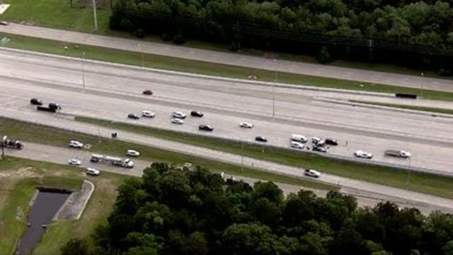 Driver dies after shooting, crash on E. Sam Houston Parkway in Harris County