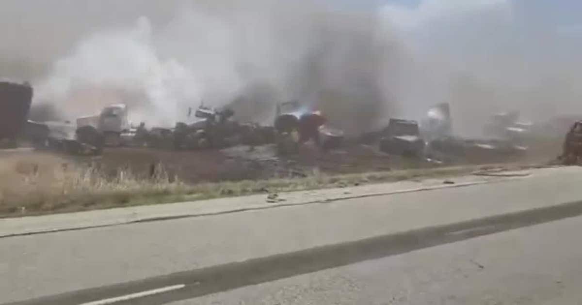 Dust storm in Illinois causes major pile-up, at least six people killed ...
