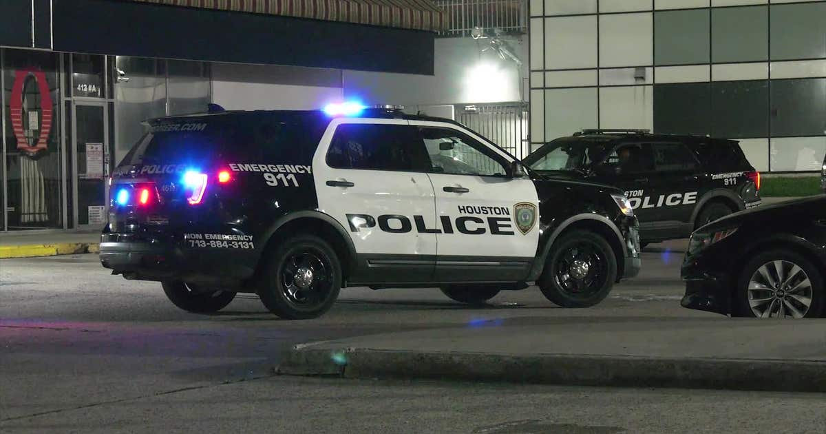 Houston shooting: Police find man shot multiple times in parking lot ...