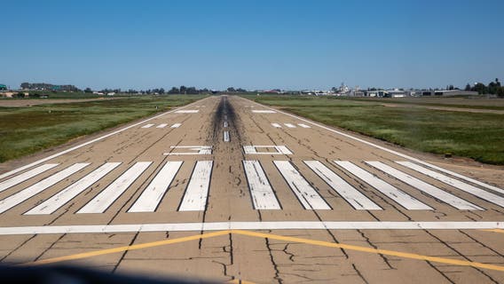 Plane slides off runway in Sugar Land after mechanical failure