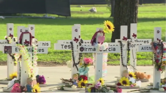 Families in Uvalde brace themselves for 1-year mark since deadly Robb Elementary School shooting