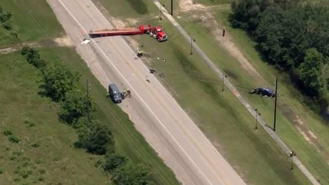 Mother, daughter killed following crash in Mont Belvieu