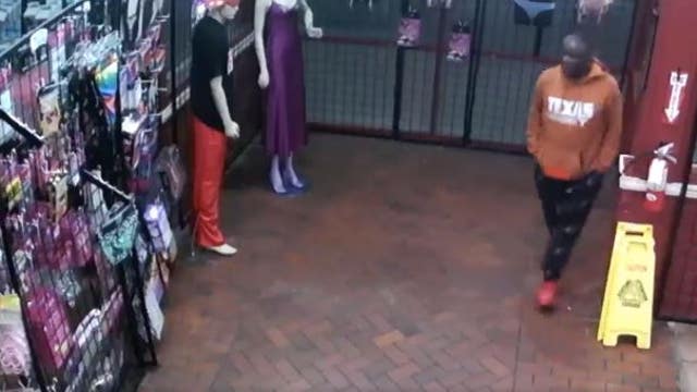 Houston crime: Man accused of robbery, sexual assault of employee at adult store