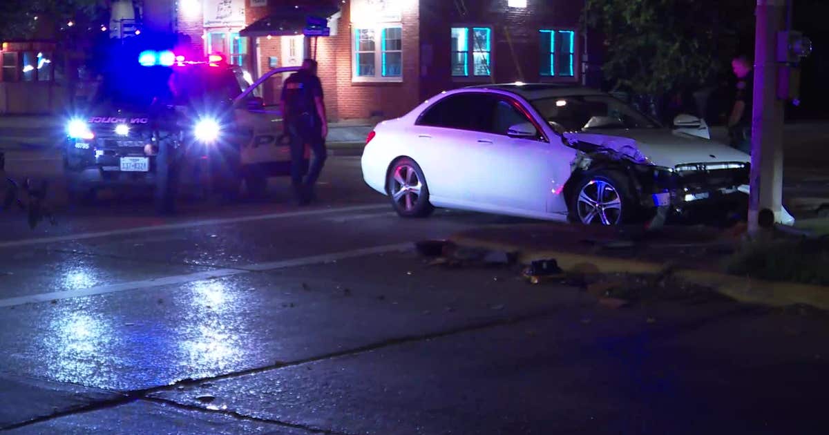 Houston carjacking: Man shot, car stolen and then crashed in Montrose ...
