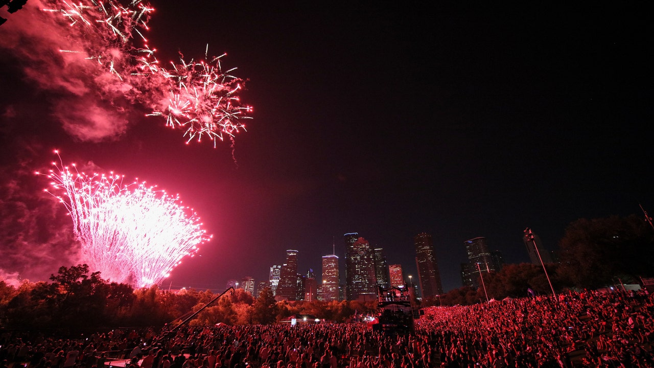 Houston July 4th celebration Shell Freedom Over Texas in need of volunteers