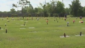 Houston residents waiting years for their loved ones' grave markers