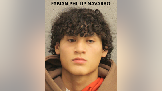 Houston Crime: Armed robber steals $75K worth of items from Willowbrook Mall