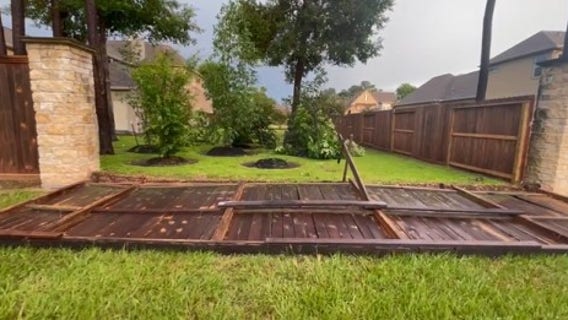 VIDEOS: Houston severe weather causes damage, fallen trees in neighborhoods