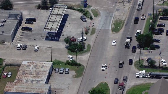 Channelview crash on Sheldon Road: Woman possibly hit, killed by 18-wheeler