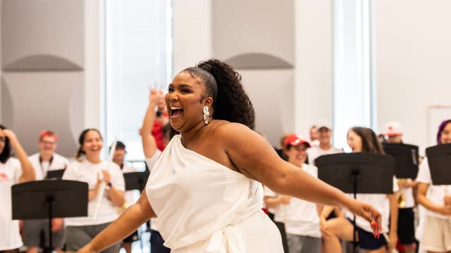 Lizzo establishes $50,000 music scholarship at University of Houston, her alma mater
