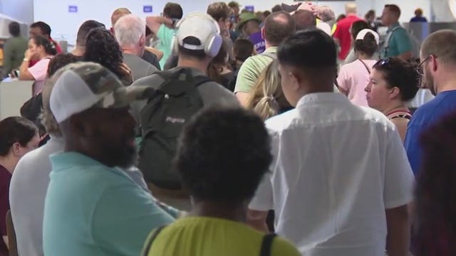 Houston travel: Thousands stranded at Bush Airport, 160 flights canceled on Thursday