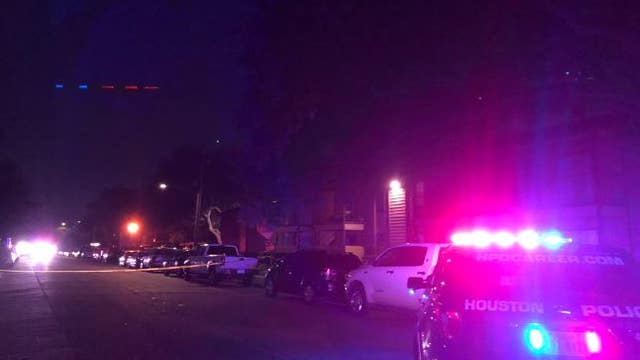 Houston shooting: Man killed following argument at apartment complex