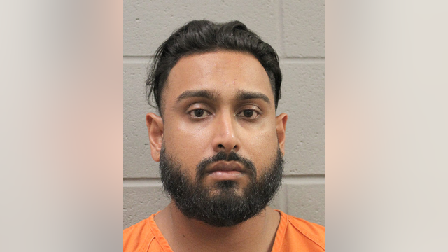 Off-duty Houston police officer accused of shooting wife in face: Bond set during court appearance