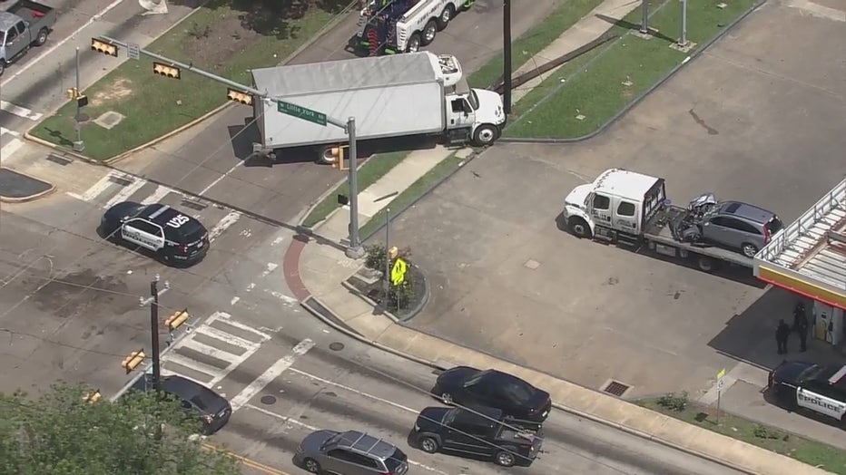 Houston Police: Chase Suspect Ran To Harmony School, Taken Into Custody ...