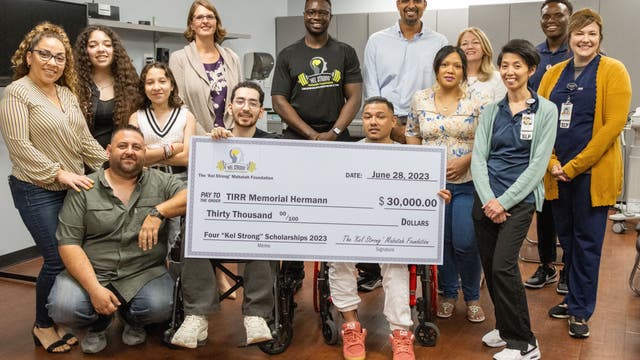 Former brain injury patient donates therapy scholarships for others at TIRR Memorial Hermann