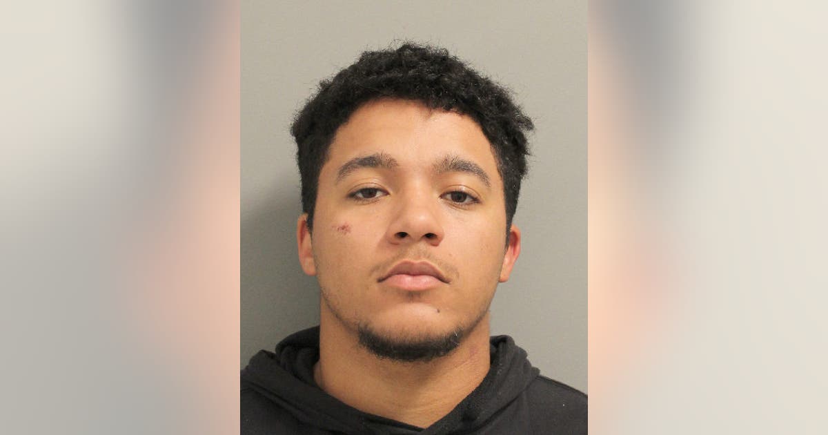 Harris County search: Authorities searching for man who escaped custody ...