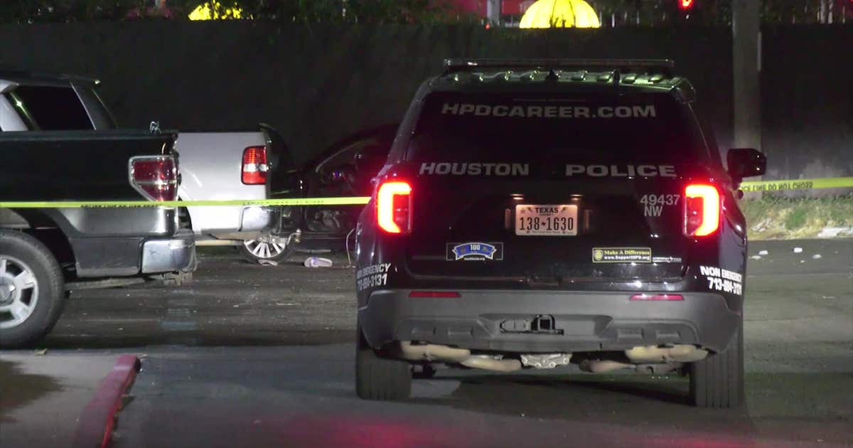 Houston shooting: Man found shot in car on Blalock Road | FOX 26 Houston