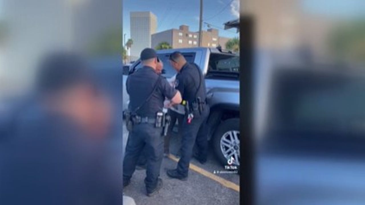 Houston man arrested over parking spot dispute, caught on camera | FOX ...