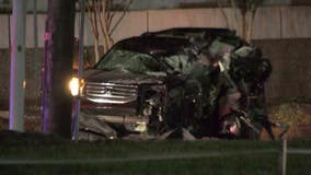Houston police chase ends in crash: Passenger dead, driver in critical condition