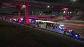 Houston police hit pedestrian along East Freeway; minor injuries reported