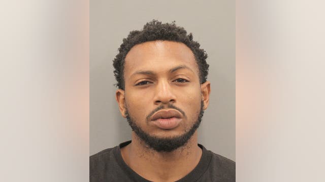Houston Midtown gas station shooting: Jahdari Hatton wanted, charged