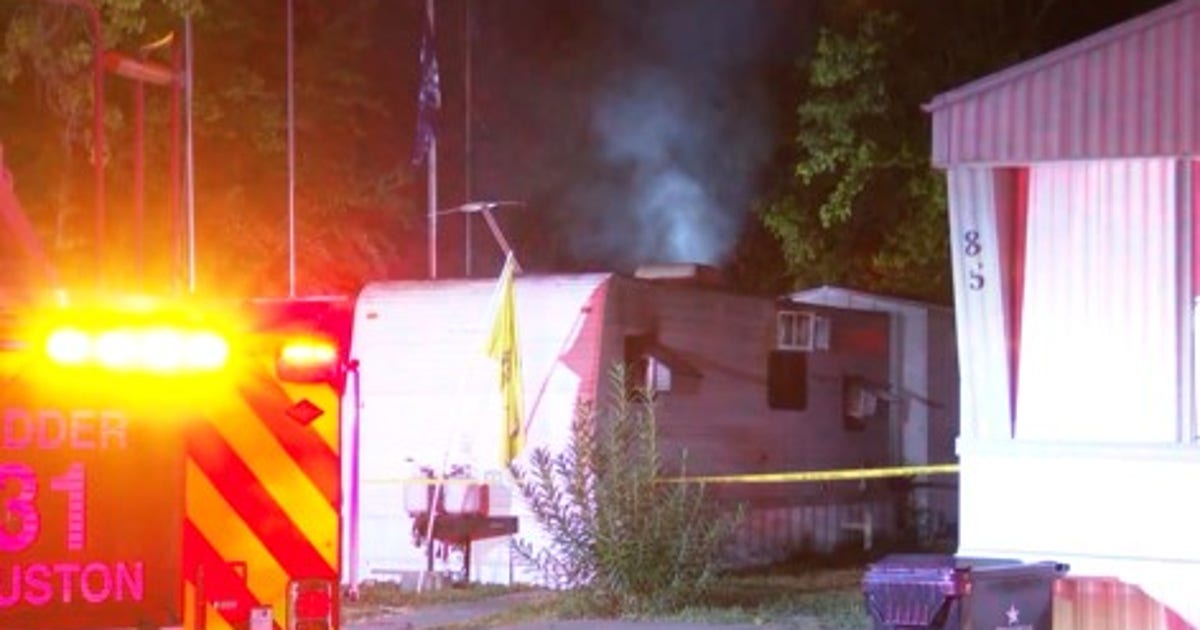 Houston fire: Man in his 60s found dead after mobile home caught fire ...