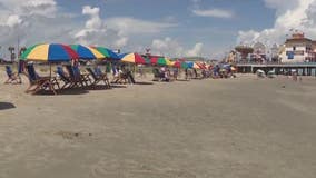 Galveston crowds: Beachgoers enjoying 'unofficial end of summer' for Labor Day