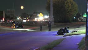 Houston hit-and-run crash on I-45 North Freeway leaves 2 motorcyclists injured: Police search underway