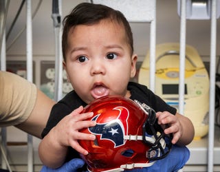 Tiny Texans fans in NICU gear up for first home game; Adorable