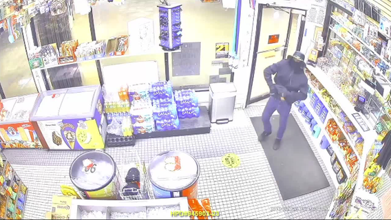 Houston manhunt: Masked man robs corner store on Emancipation Avenue at gun point