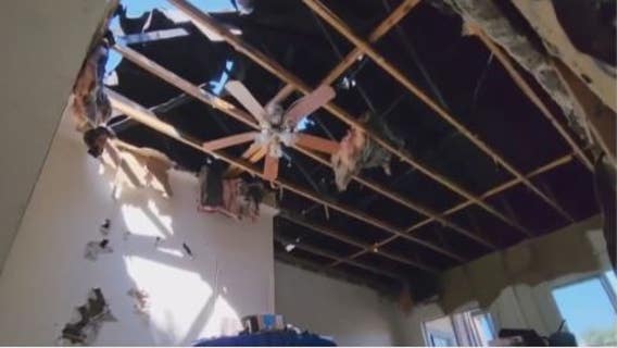 Houston fire: Residents blame lightning strike for fire that tore through condo building