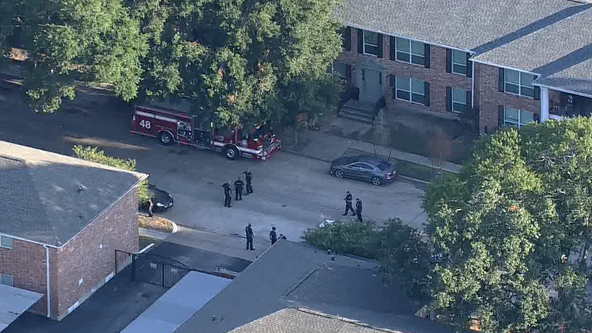 Houston shooting: 2 shot in southwest Houston, police on scene