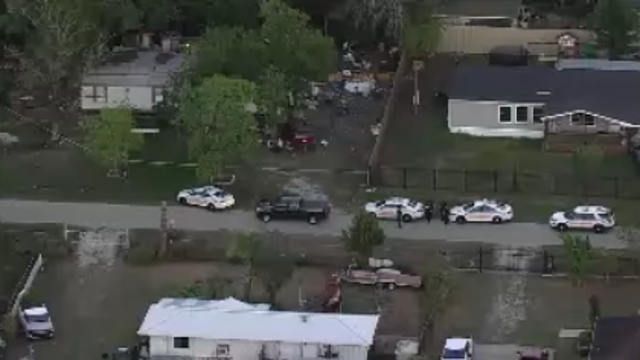 Houston shooting: 2 found dead in home, woman says suspects told her to leave day before