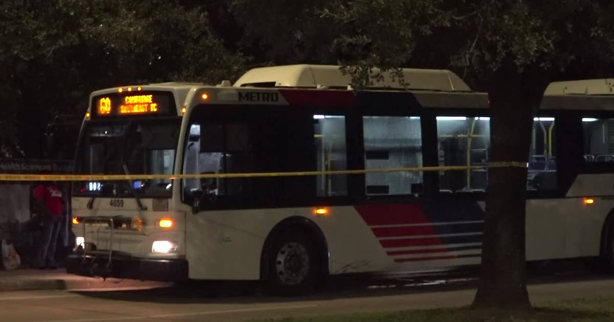 Houston METRO bus shooting: Passenger shot; teen suspect fled | FOX 26 ...
