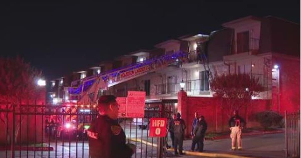 1 dead in Houston apartment fire on Dunlap, cause under investigation ...